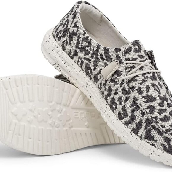 Womens Slip-On Loafers Grey Cheetah Print Lightweight Comfort Size 6 - Picture 3 of 5